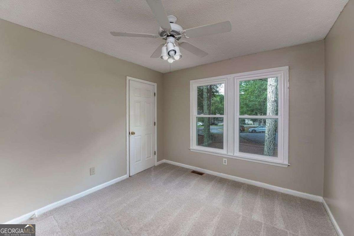 1202 Shallowford Trace Court Woodstock - Photo 18