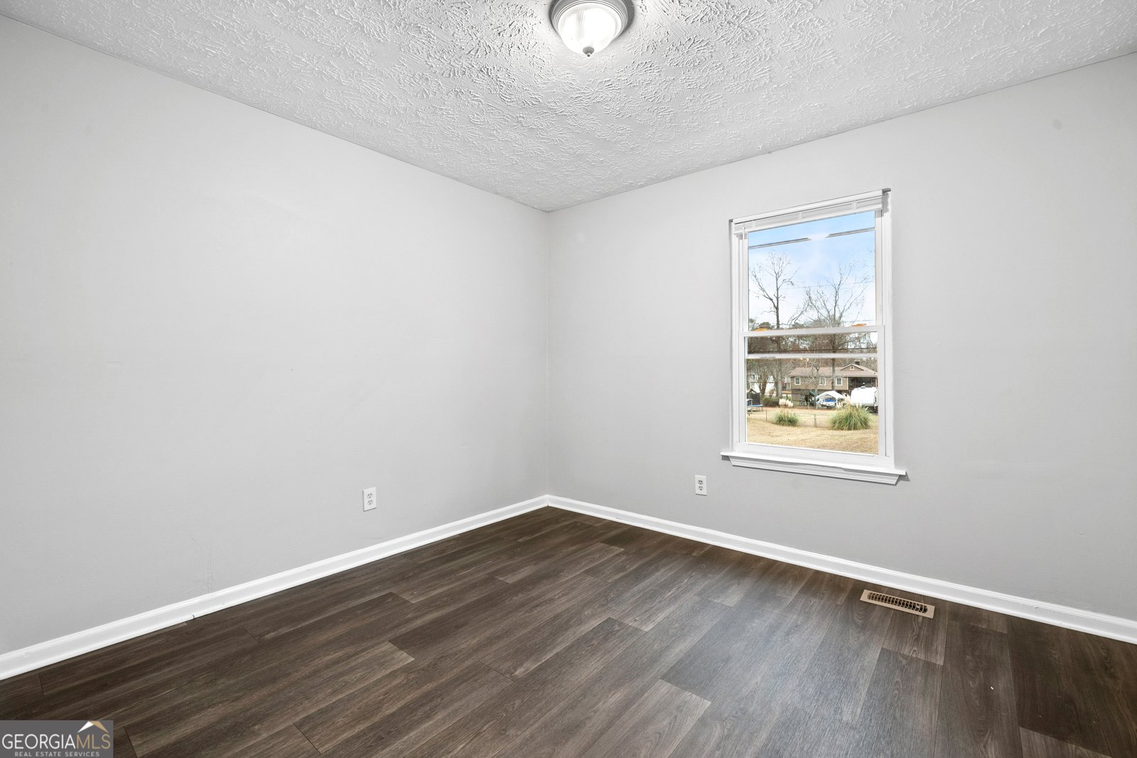 6155 Pointer Way Douglasville - Photo 10