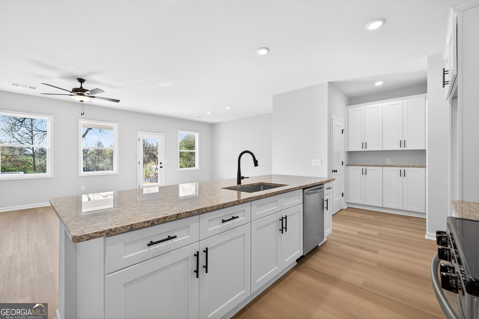 578 Madison Street Commerce - Photo 10