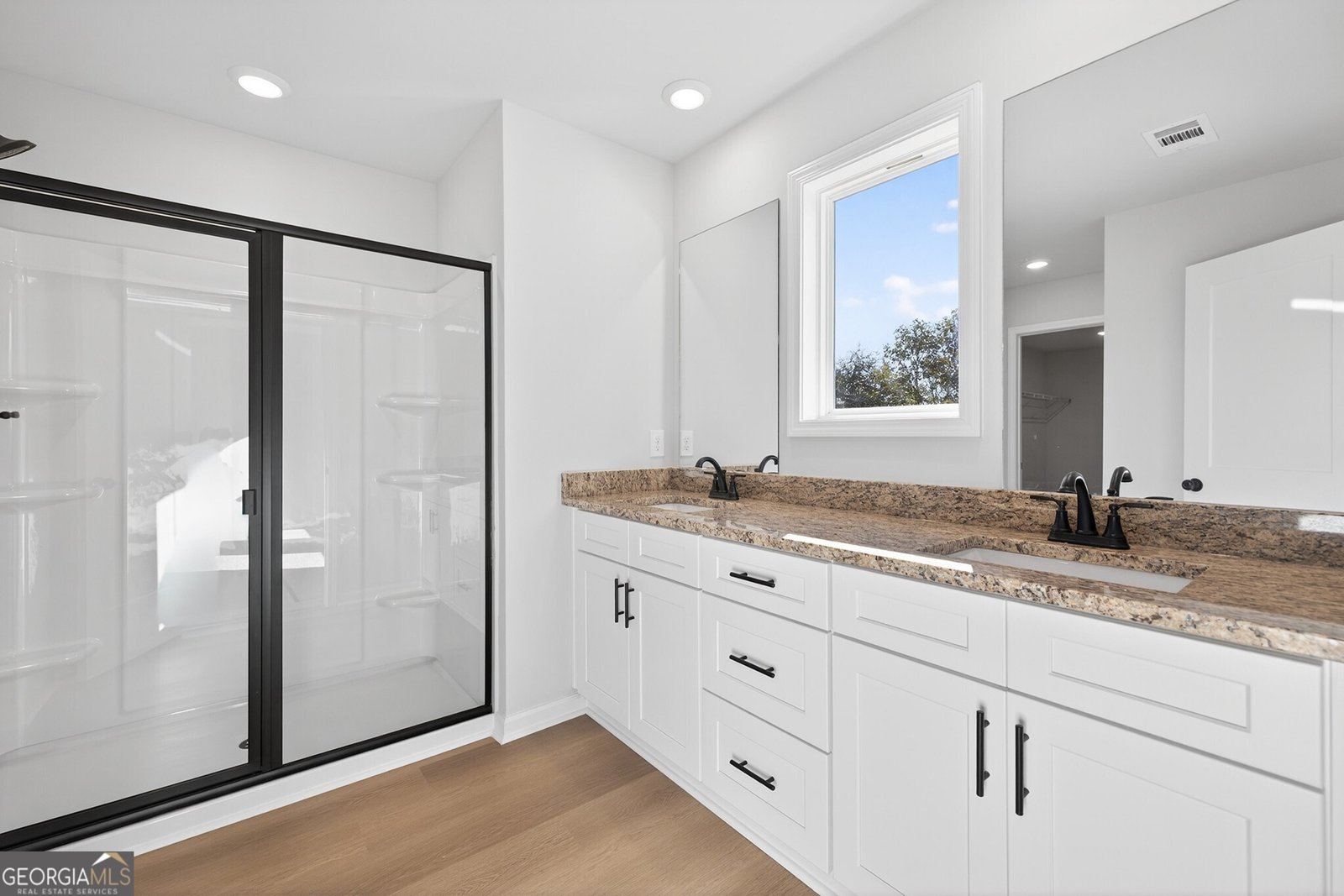 578 Madison Street Commerce - Photo 29