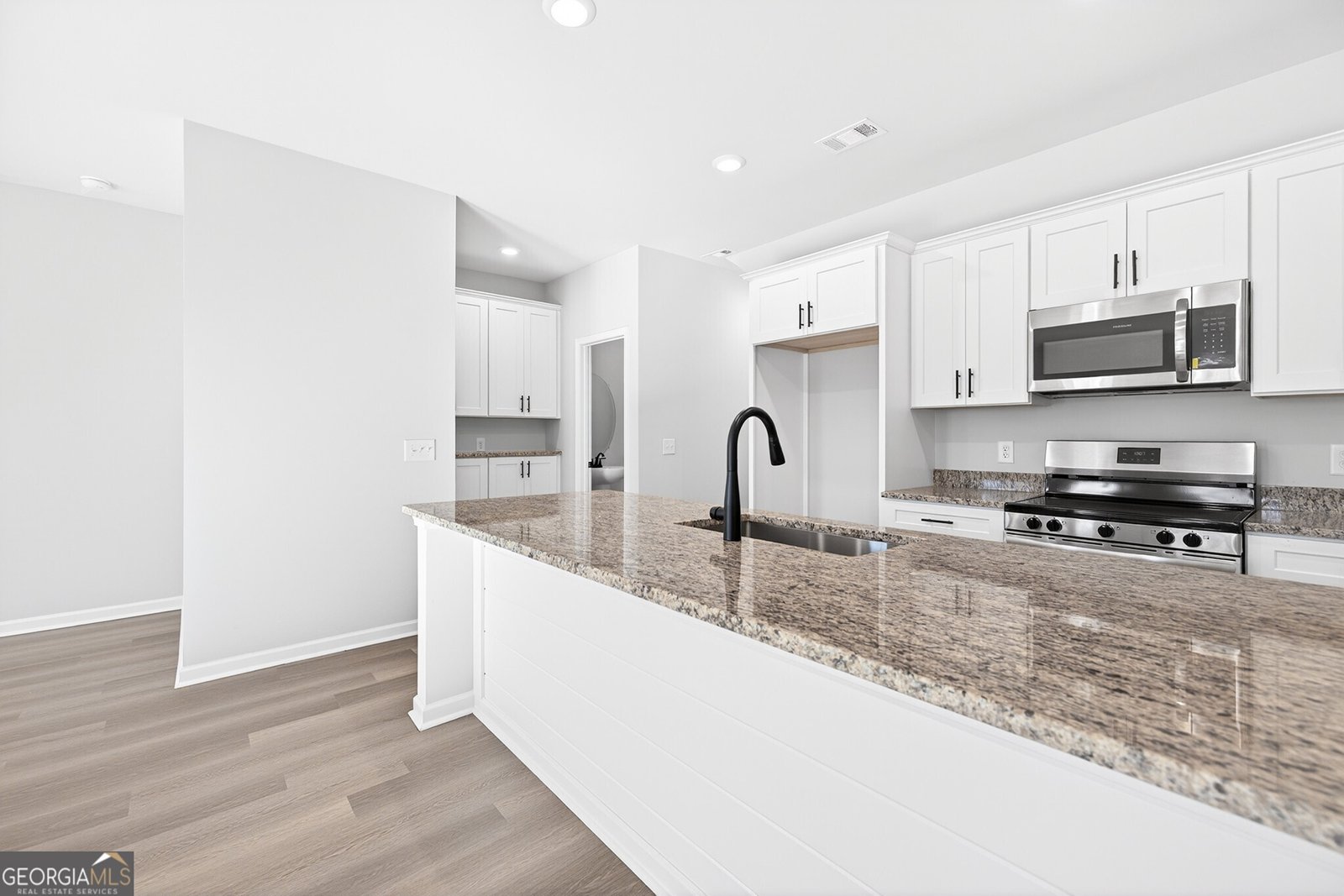 578 Madison Street Commerce - Photo 7