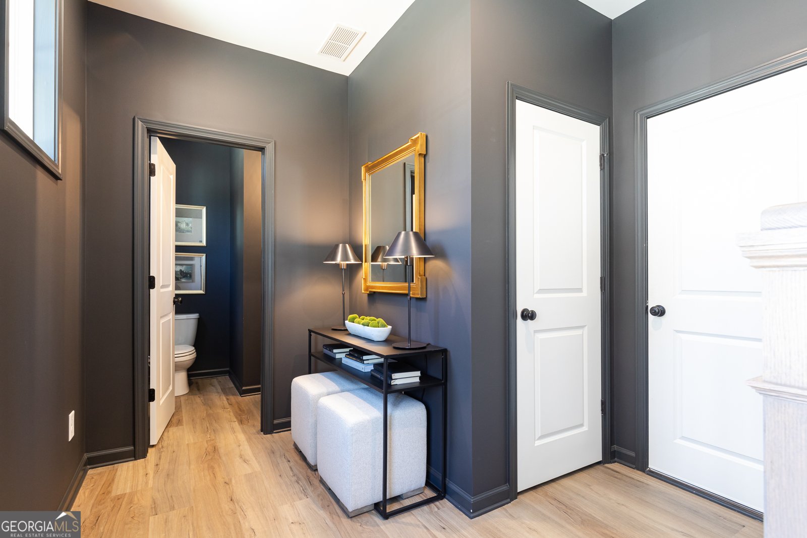 982 Bibbs Circle Atlanta - Photo 6