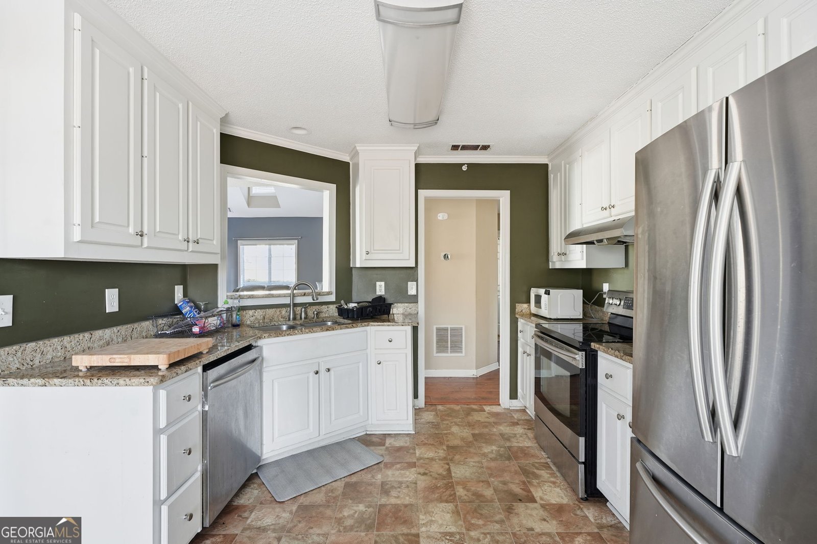 355 Radcliffe Trace Covington - Photo 7