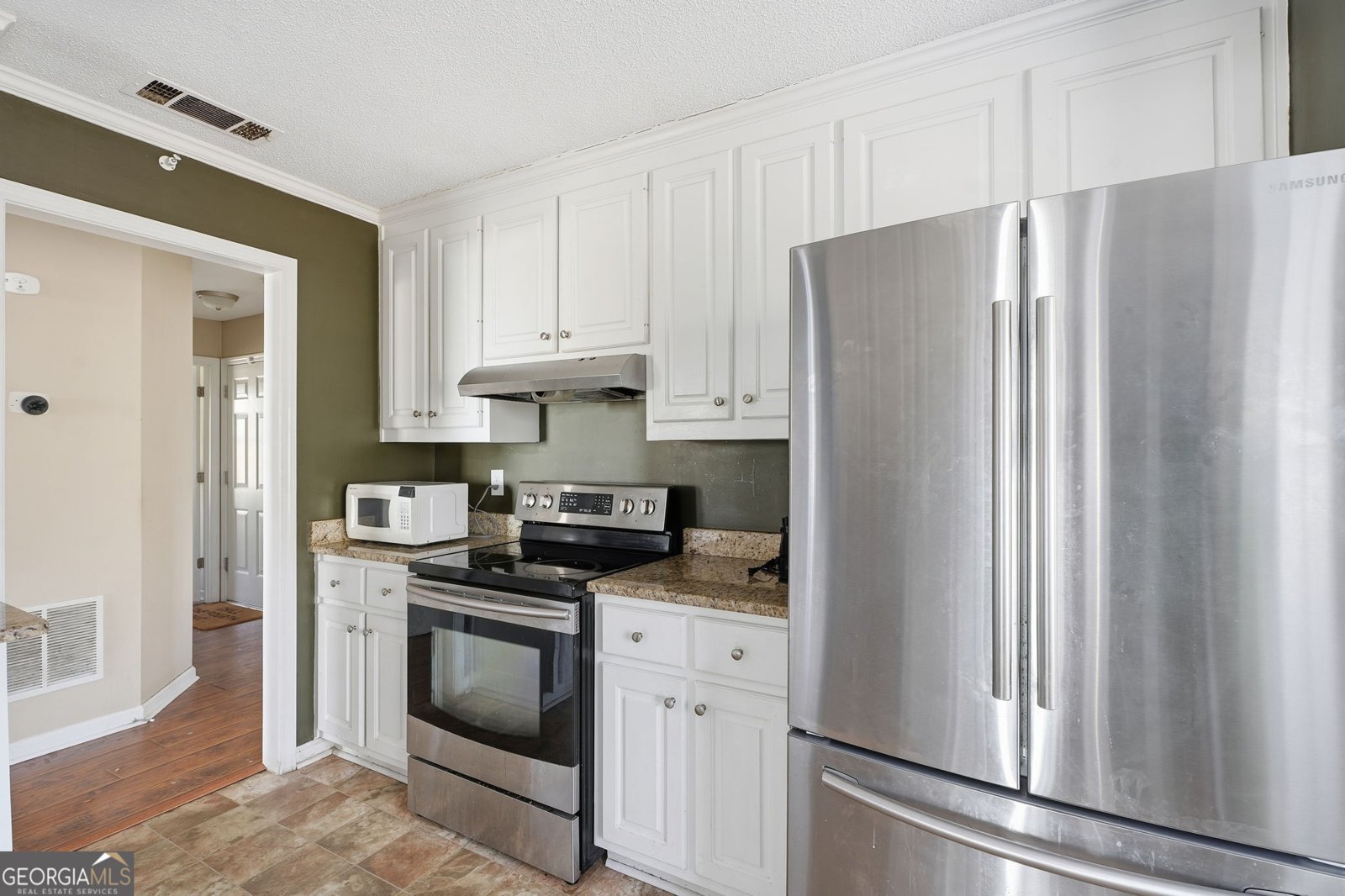 355 Radcliffe Trace Covington - Photo 9