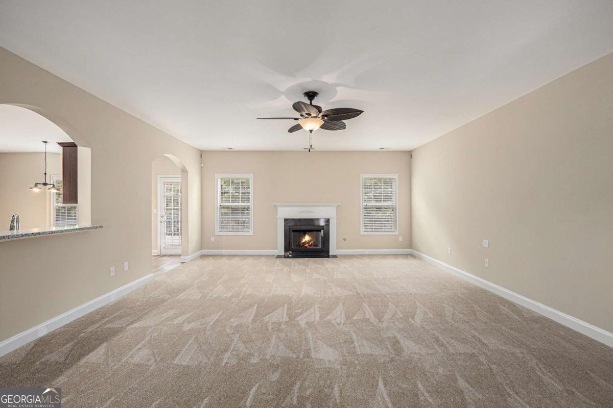 6054 Locklear Way Douglasville - Photo 9