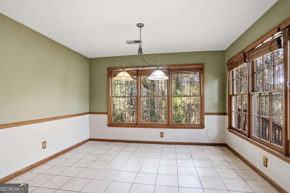 889 Lakeview Road Grayson - Photo 9