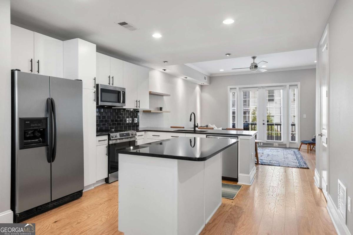 722 Cosmopolitan Drive Atlanta - Photo 6