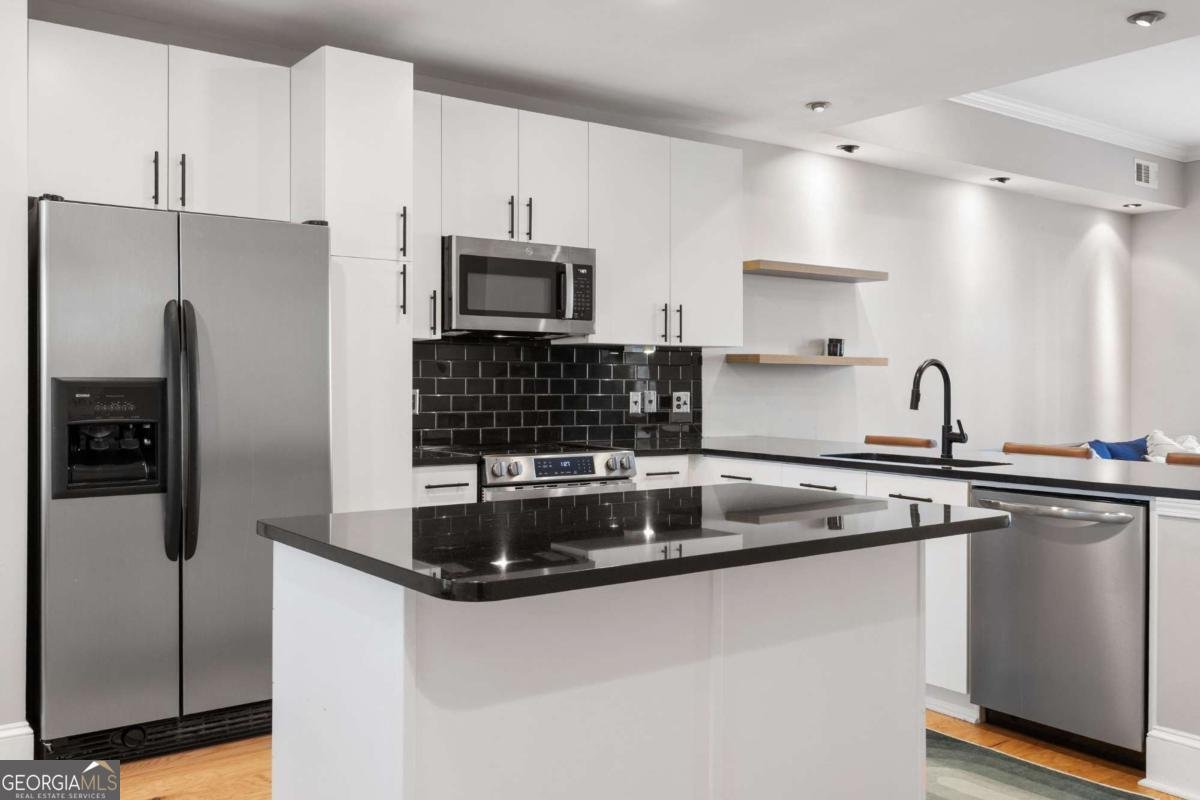 722 Cosmopolitan Drive Atlanta - Photo 7