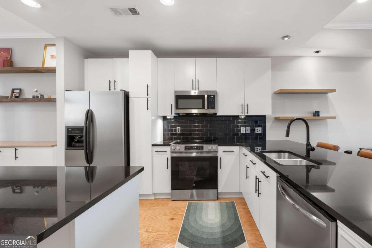 722 Cosmopolitan Drive Atlanta - Photo 9