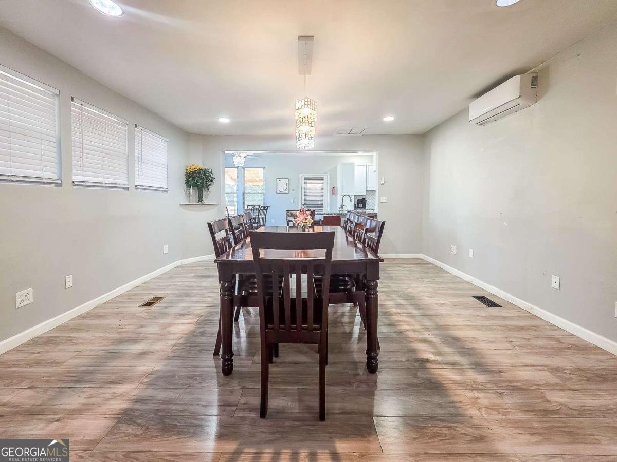 3944 Thornhill Drive Lilburn - Photo 10