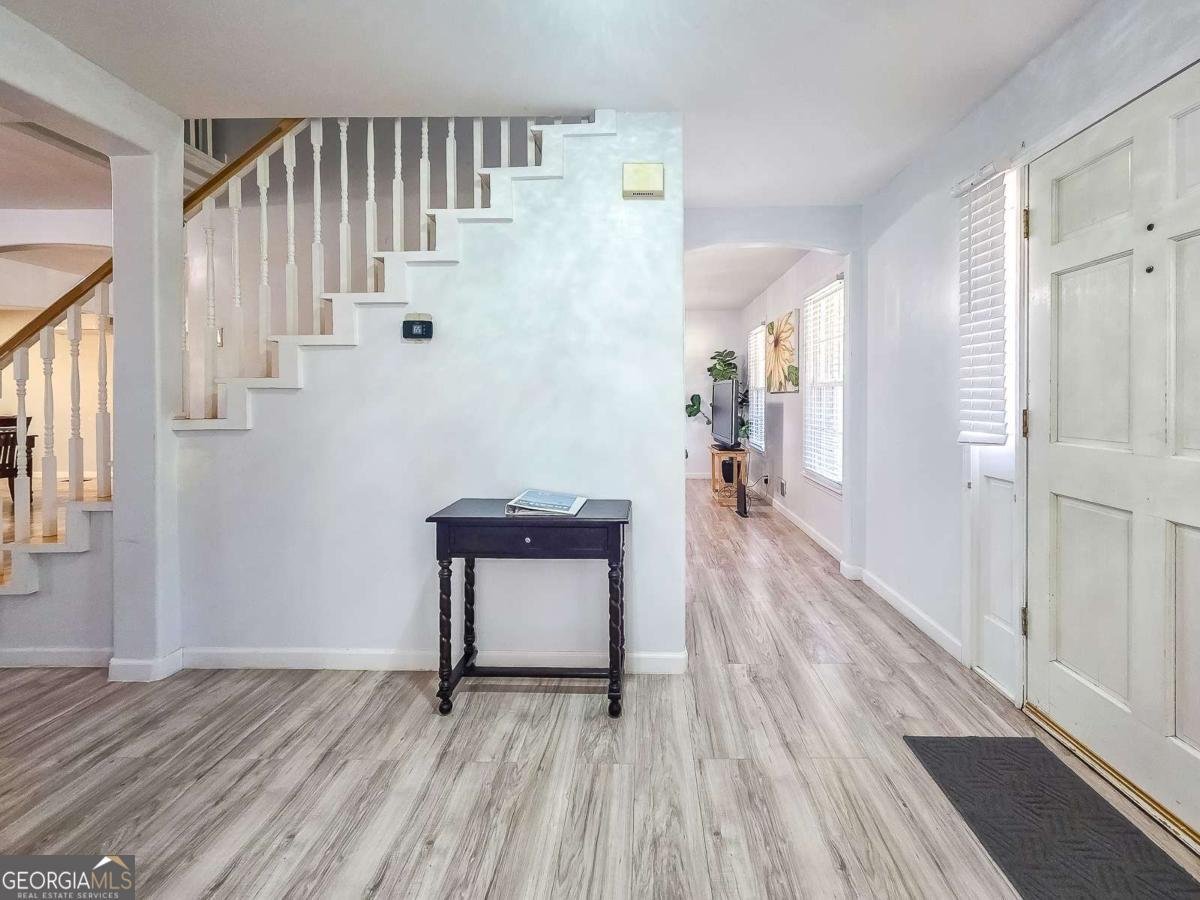 3944 Thornhill Drive Lilburn - Photo 7