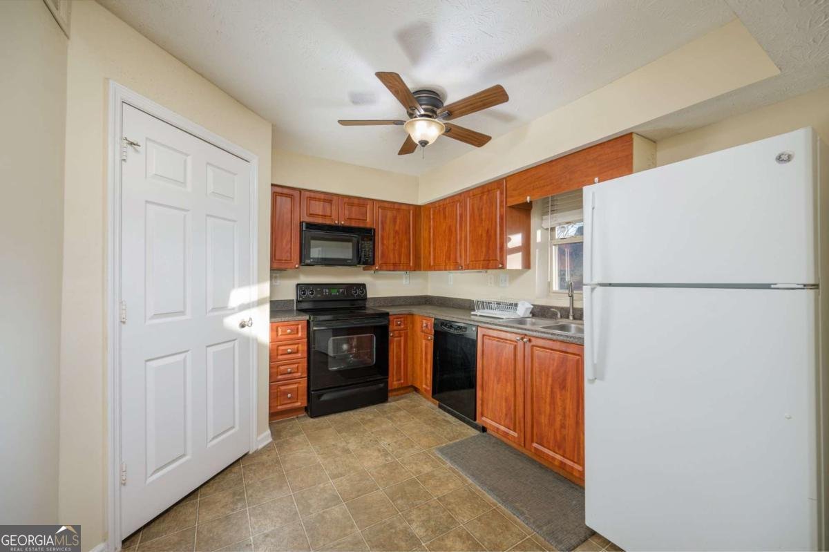 224 Brittany Court Duluth - Photo 15