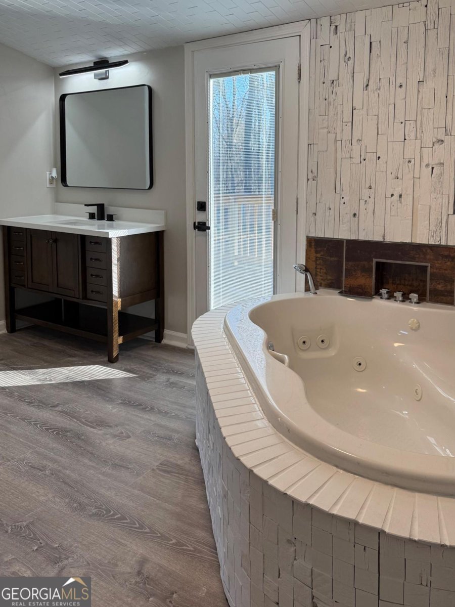 9448 Whaleys Lake Trace Jonesboro - Photo 11