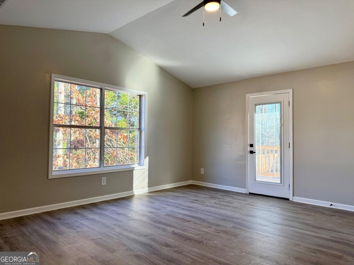 9448 Whaleys Lake Trace Jonesboro - Photo 15