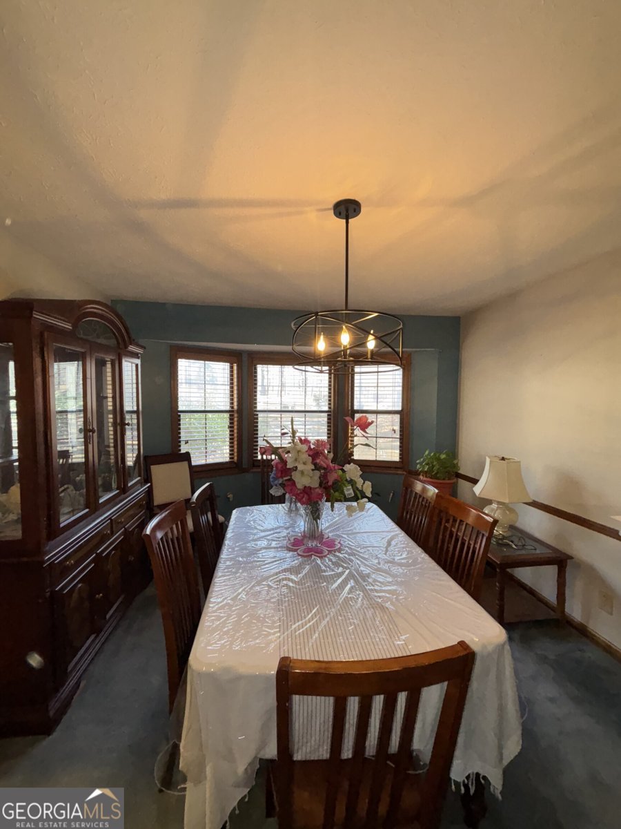 125 Oak Leaf Drive Stockbridge - Photo 12