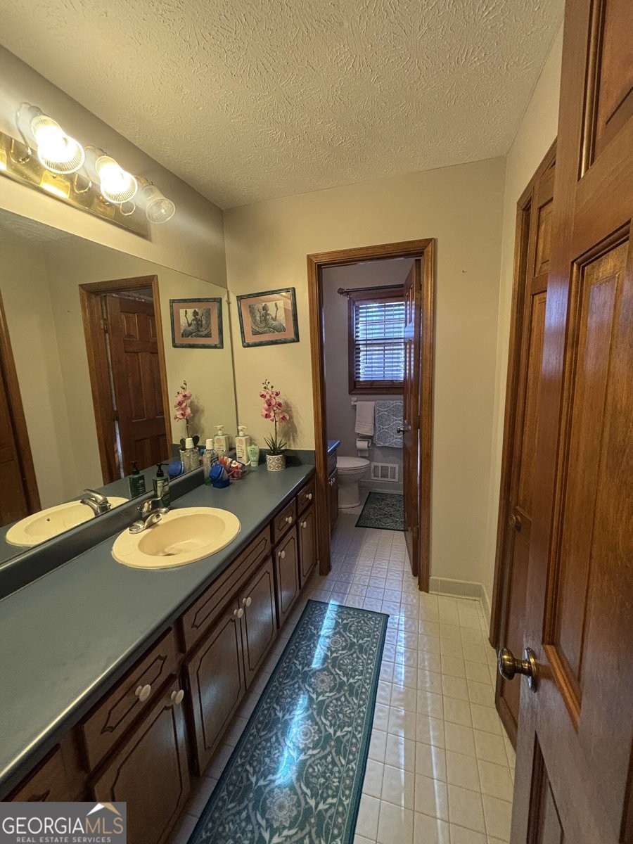 125 Oak Leaf Drive Stockbridge - Photo 20