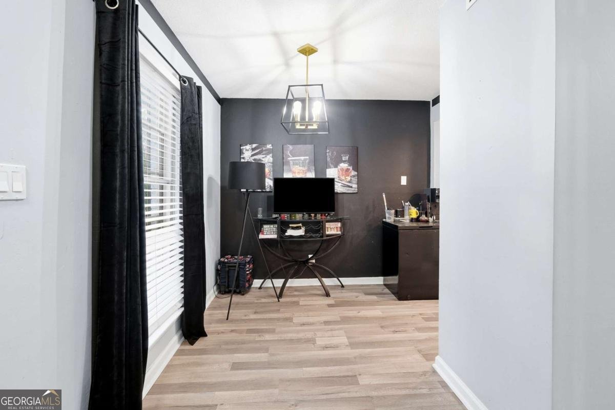 754 Garden View Drive Stone Mountain - Photo 14