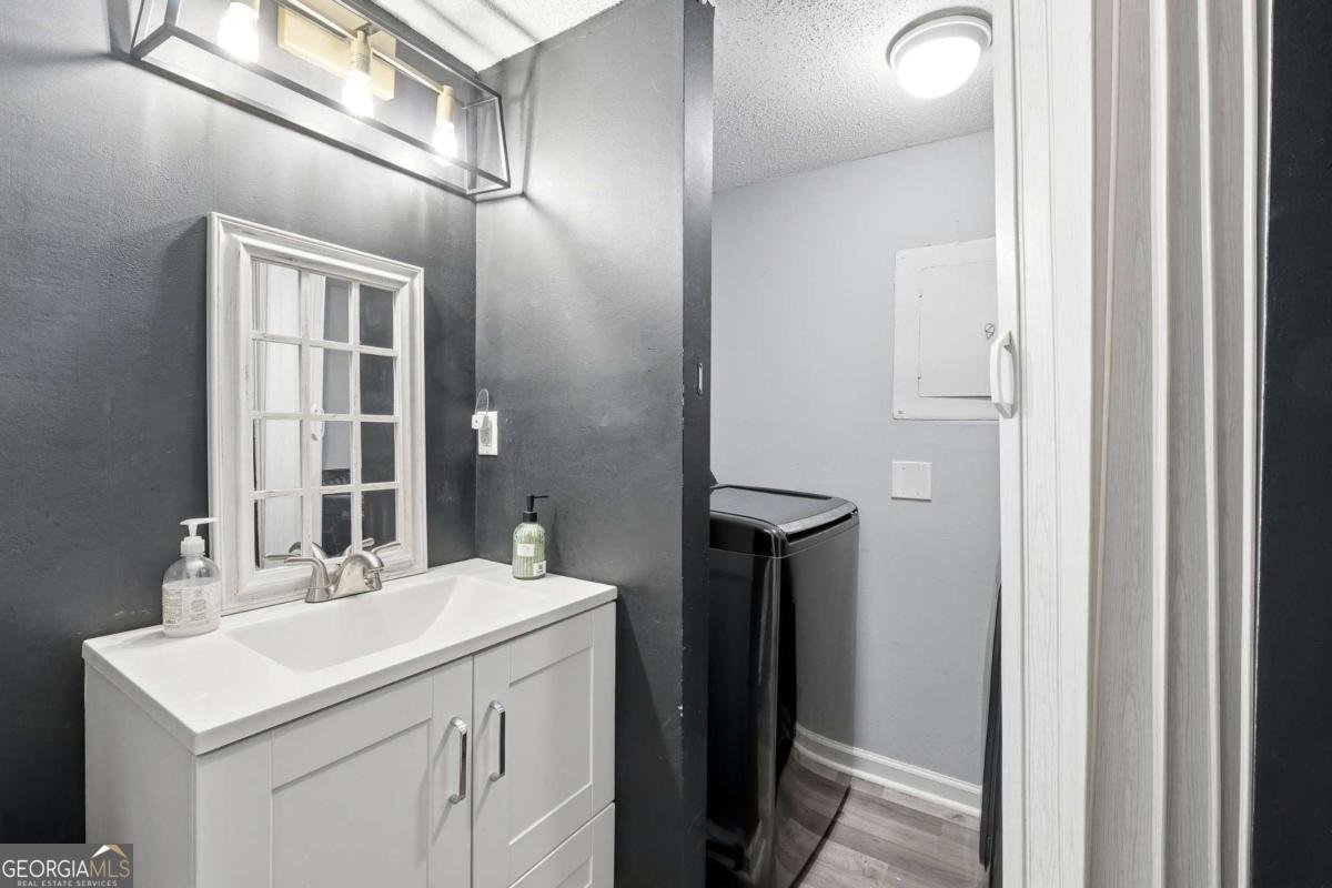 754 Garden View Drive Stone Mountain - Photo 21