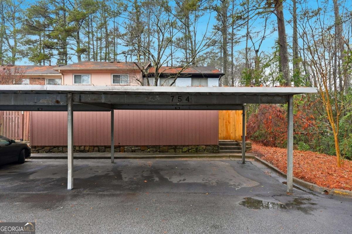 754 Garden View Drive Stone Mountain - Photo 25