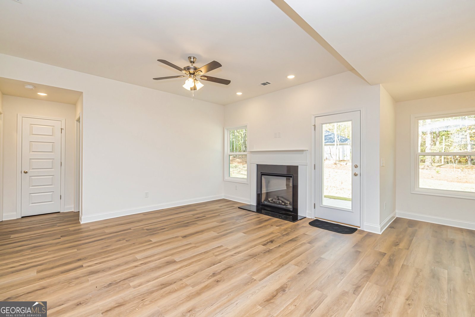 44 Holly Lane Woodbury - Photo 18