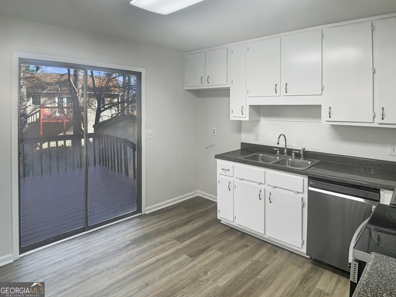 304 Lamden Court Lawrenceville - Photo 8