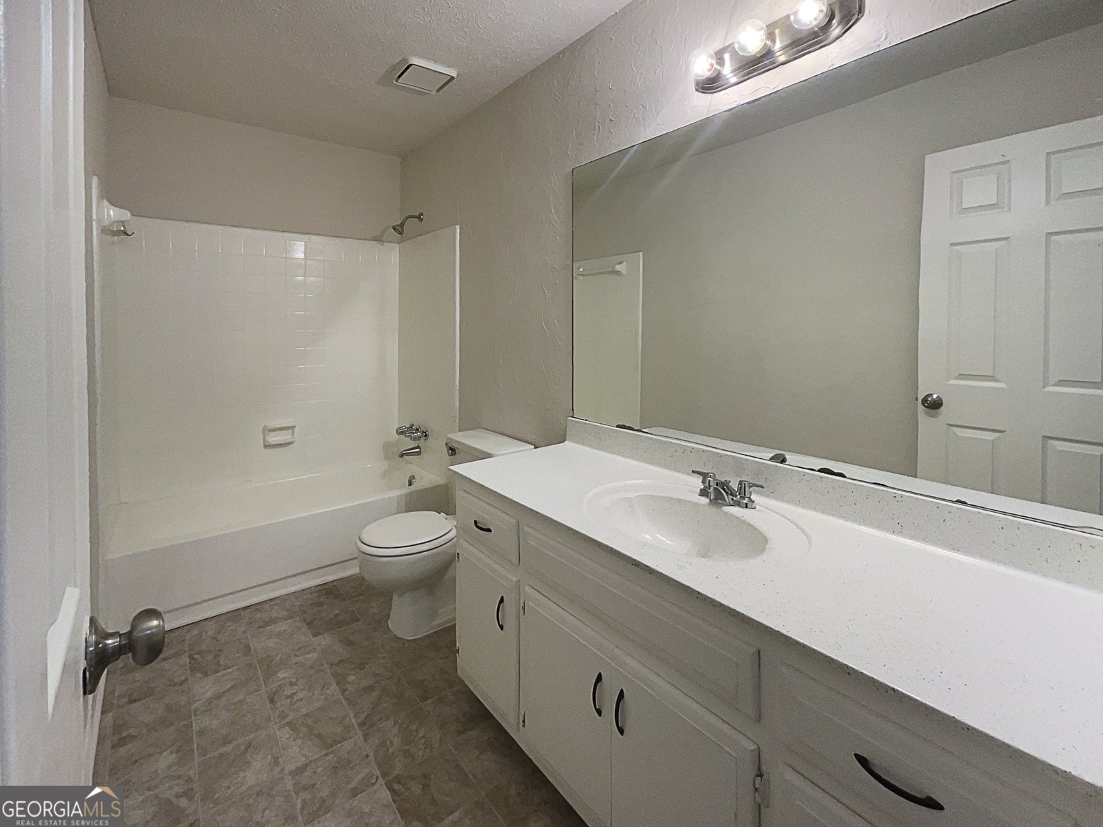 1467 Stoneleigh Circle Stone Mountain - Photo 10