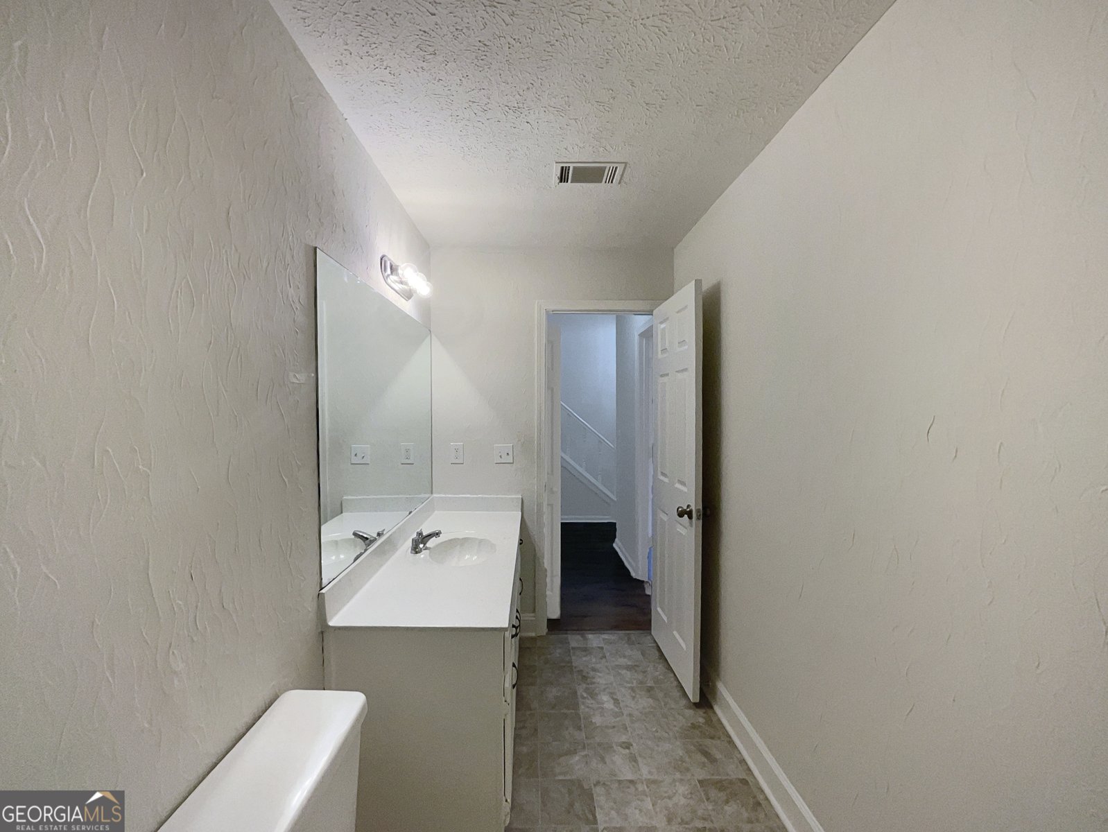 1467 Stoneleigh Circle Stone Mountain - Photo 12