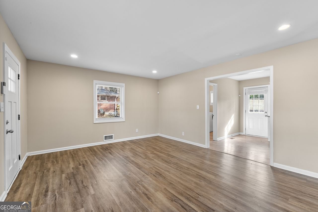 3645 Larkspur Terrace Decatur - Photo 8