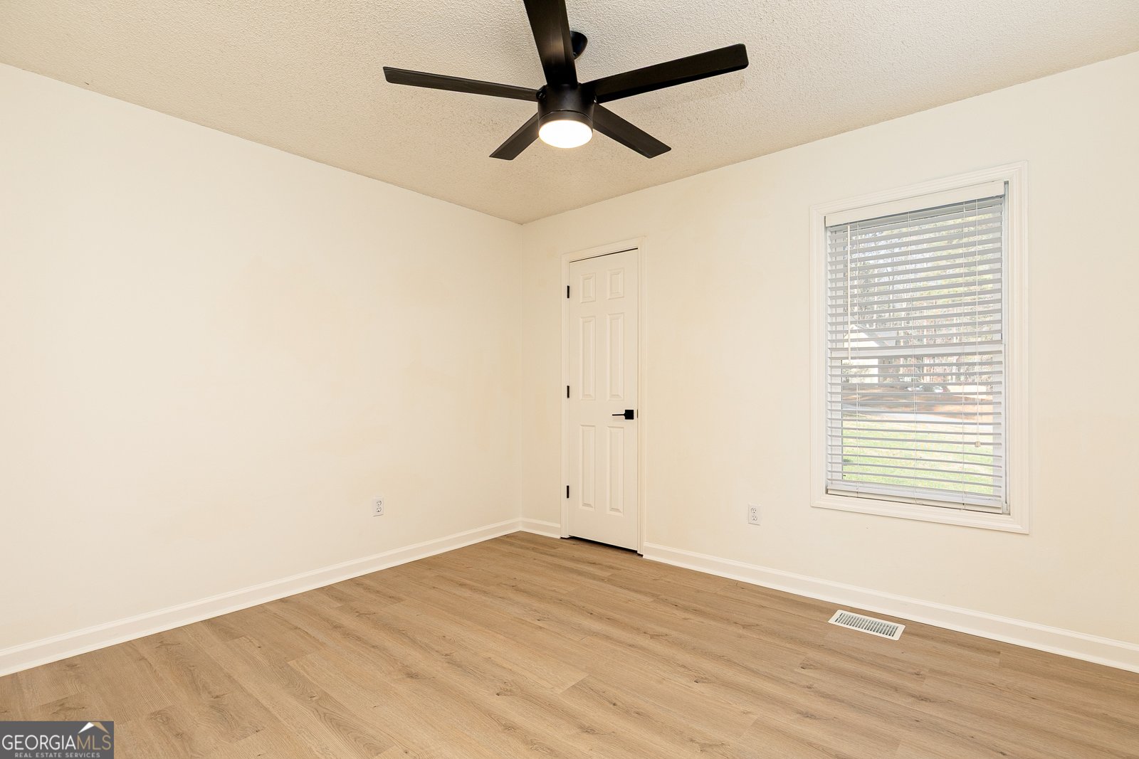 305 Mariner Circle Woodstock - Photo 21