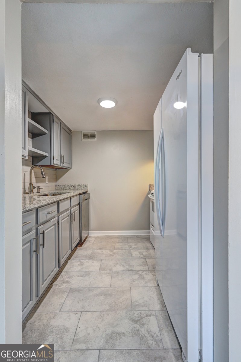 738 Dunaire Way Jonesboro - Photo 15