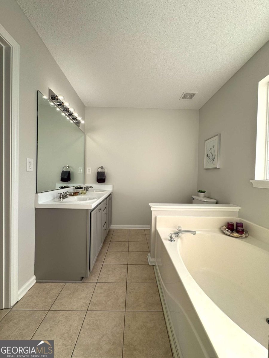 7854 Lake Crest Way Douglasville - Photo 12