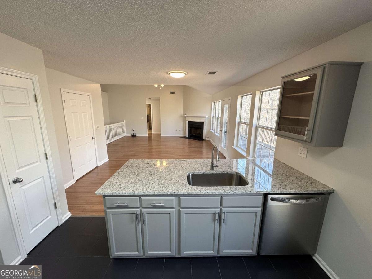 7854 Lake Crest Way Douglasville - Photo 7