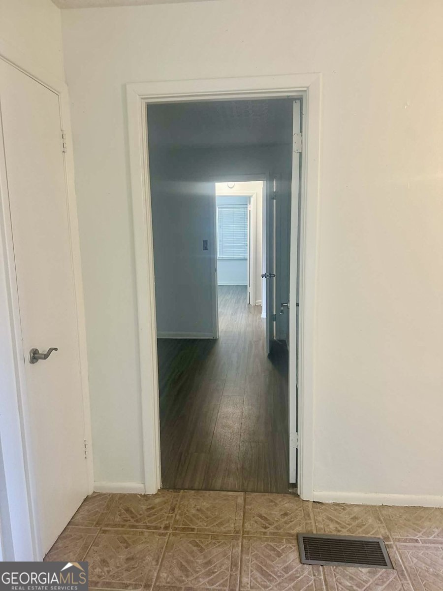 543 Allen Drive Lawrenceville - Photo 10