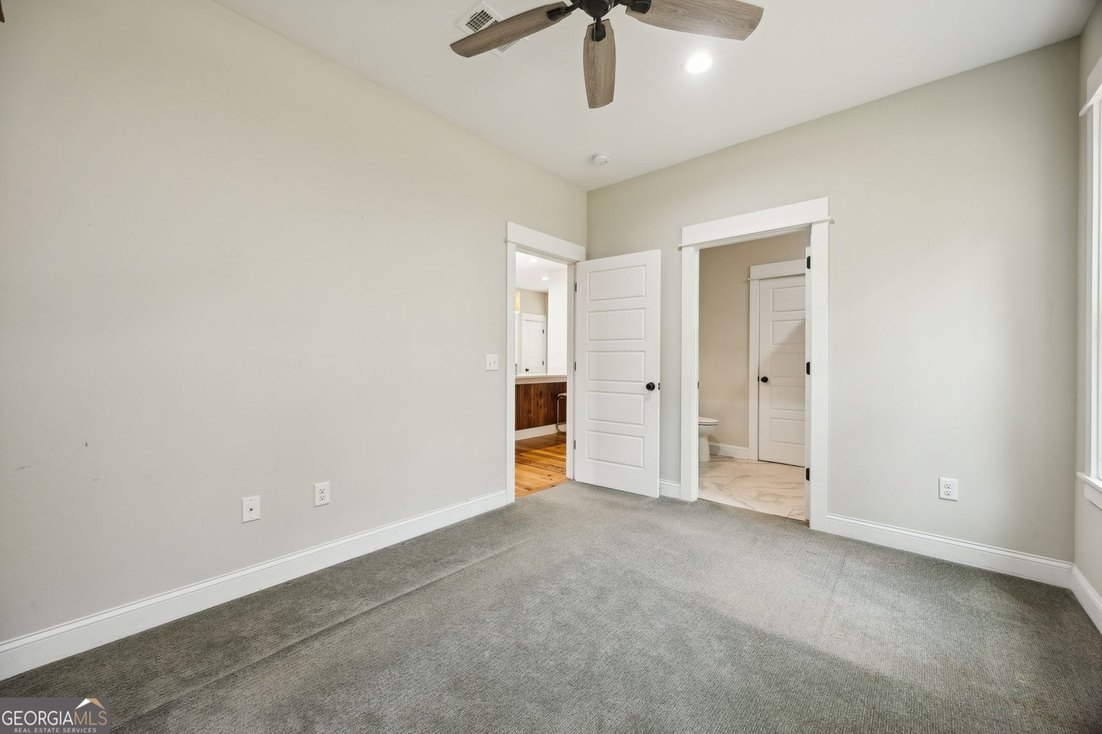 119 Lorraine Drive White Oak - Photo 37