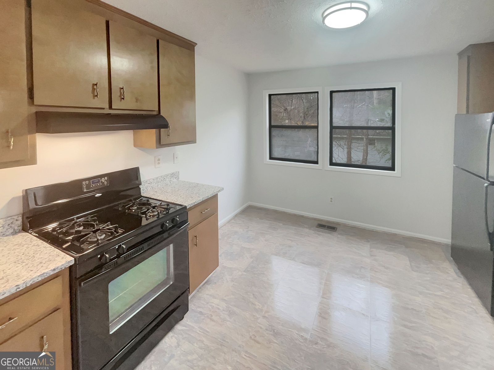 3932 Maxanne Court Kennesaw - Photo 11