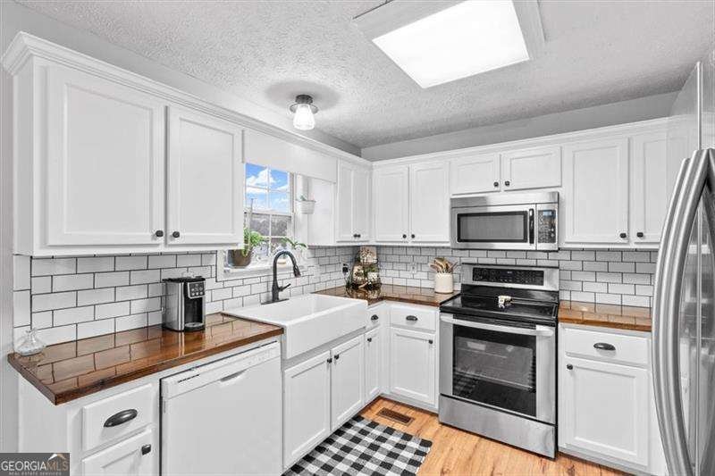 93 4th Street Emerson - Photo 14