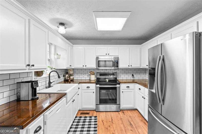 93 4th Street Emerson - Photo 15