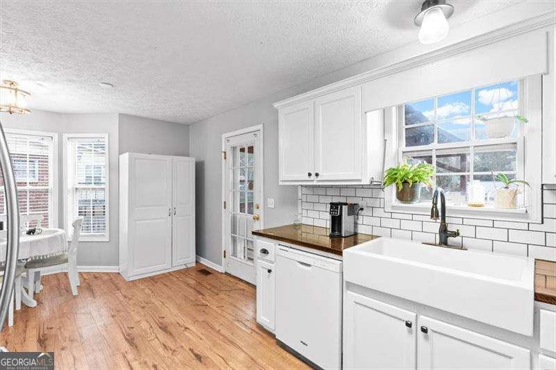 93 4th Street Emerson - Photo 16