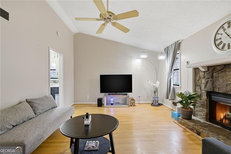 667 Cora Court Lilburn - Photo 12