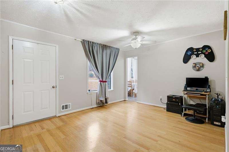 667 Cora Court Lilburn - Photo 6