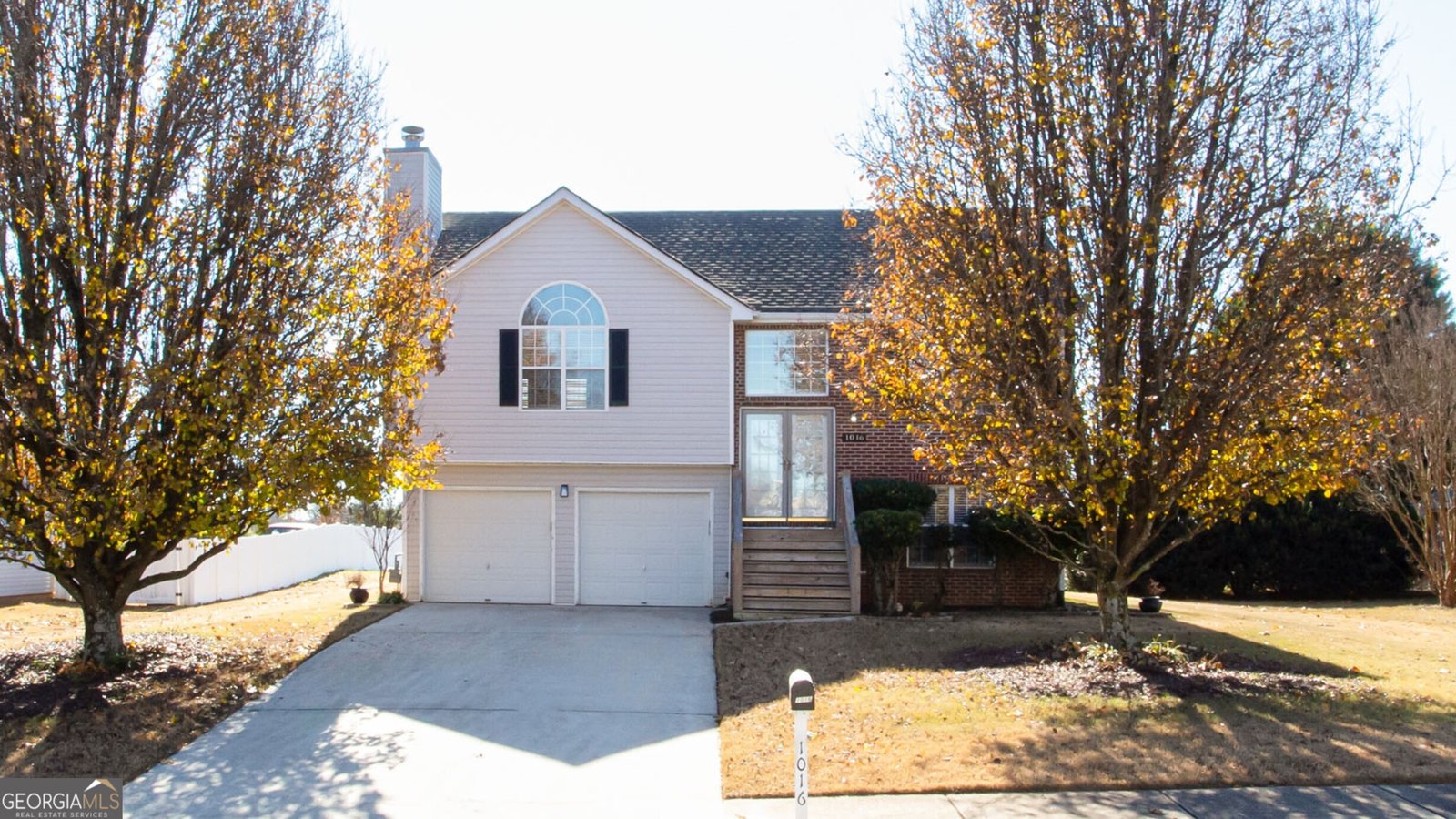 1016 Field View Drive McDonough - Photo 1