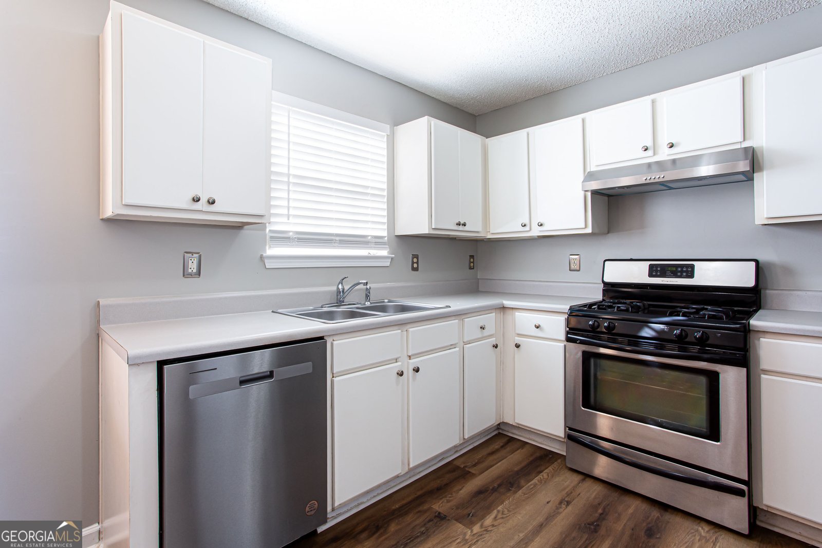 1016 Field View Drive McDonough - Photo 10