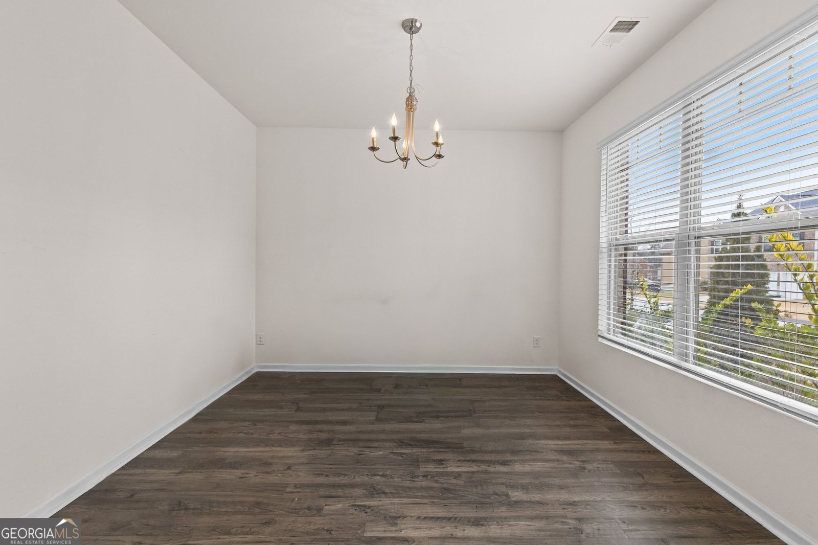 579 Azalea Bloom Drive Loganville - Photo 7