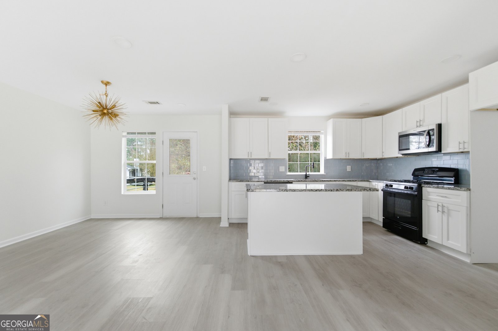 2670 IVYDALE Court Atlanta - Photo 8