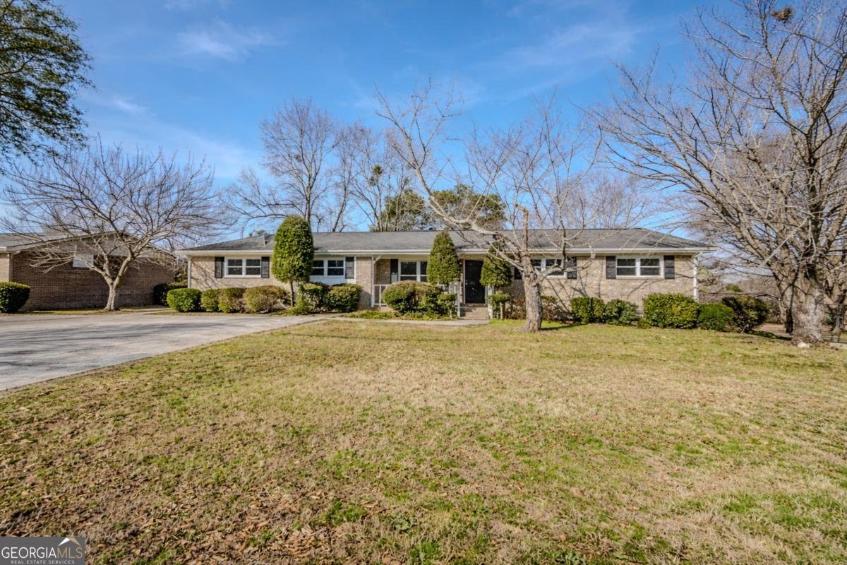 1030 Kingston Road Conyers - Photo 1