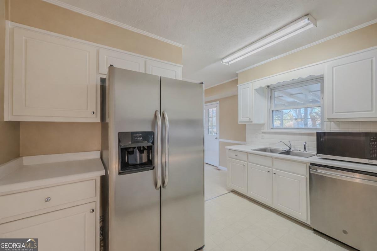 1030 Kingston Road Conyers - Photo 11