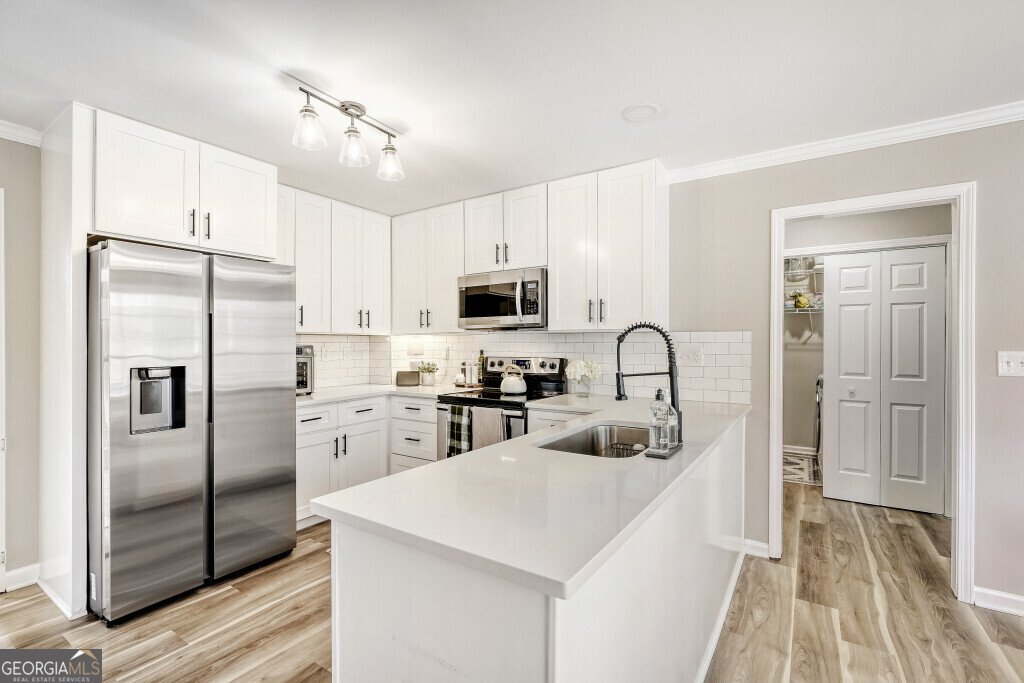 1081 Secret Trail Sugar Hill - Photo 12