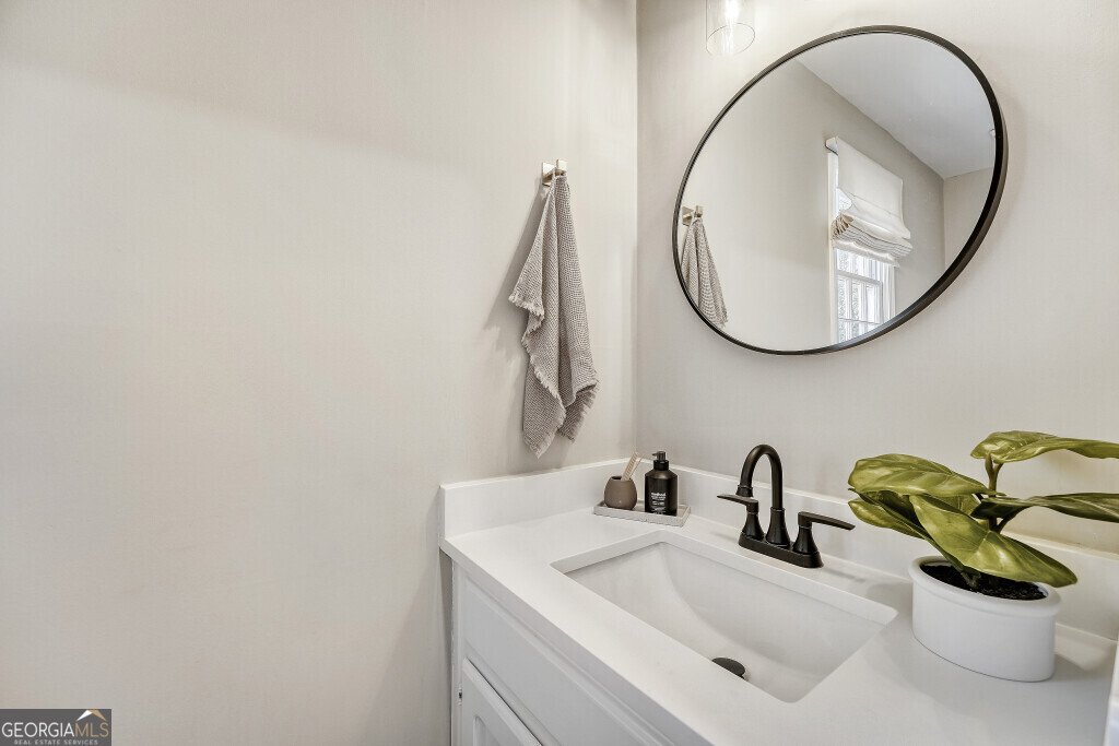 1081 Secret Trail Sugar Hill - Photo 16