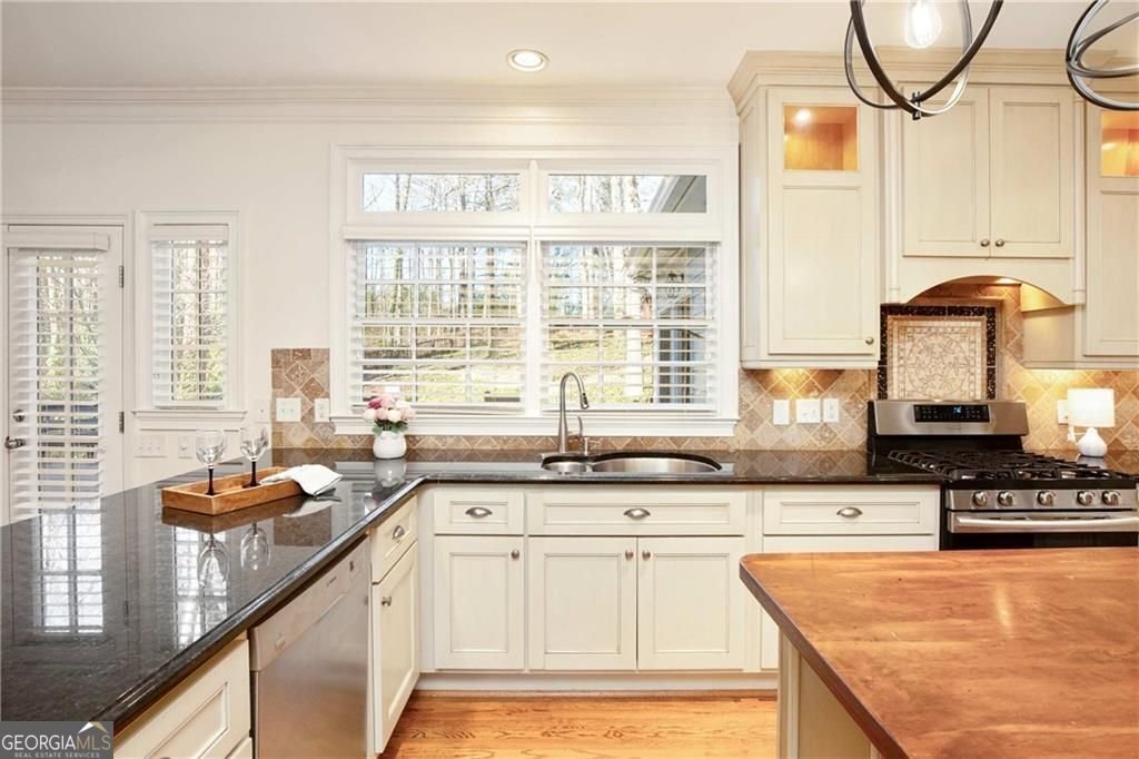 480 Saddlebrook Drive Roswell - Photo 32