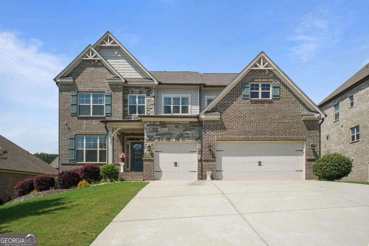 4154 Hawking Drive Suwanee - Photo 1